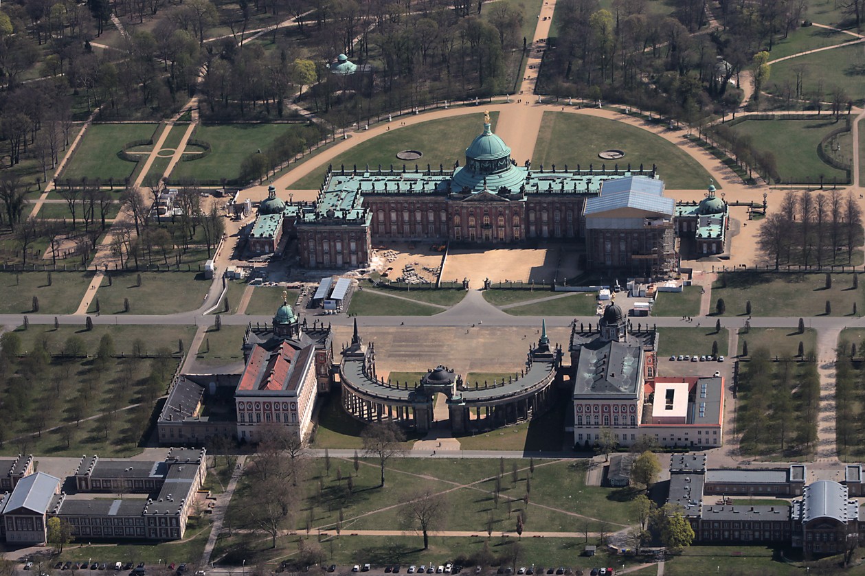 Potsdam_Neues Palais.jpg